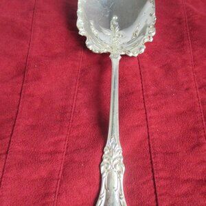 SIMEON L & GEORGE H. ROGERS CO. A1 SILVERPLATE CASSEROLE/BERRY SPOON